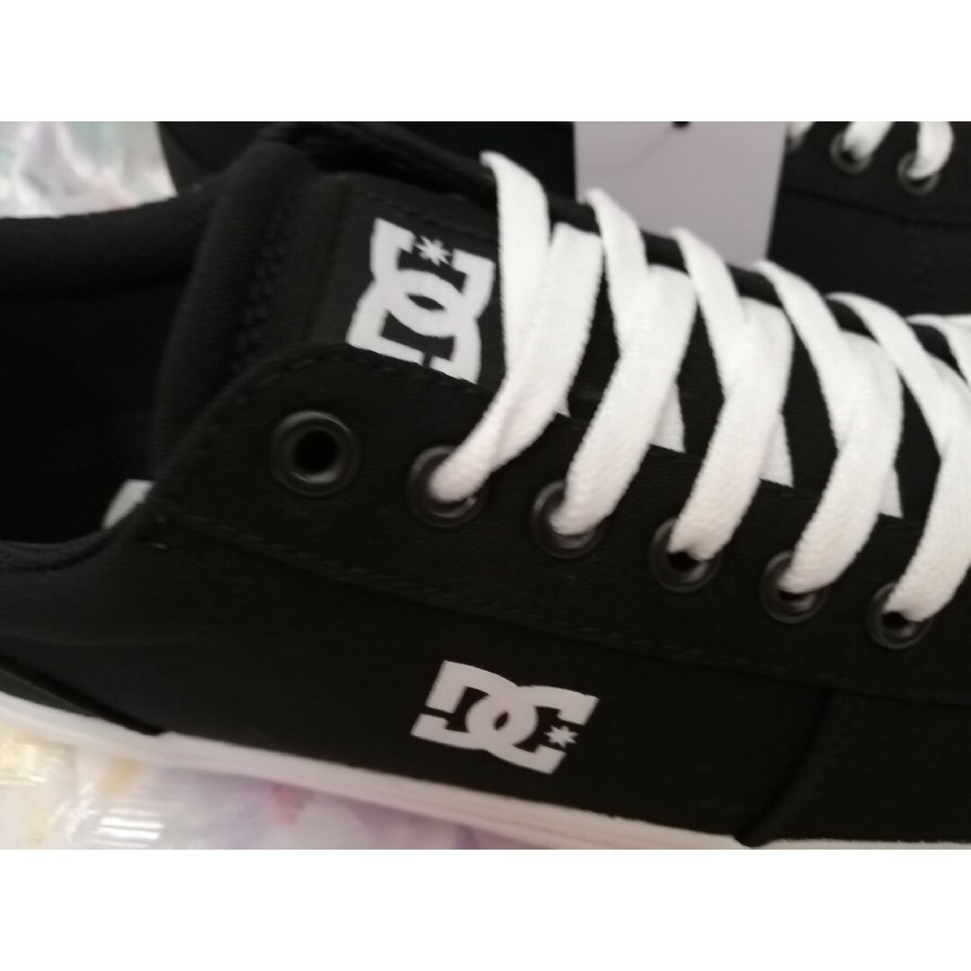 DC SHOES(ディーシーシューズ)の【大幅値下げ】新品☆DC SHOES☆25cm☆定価7,590円 レディースの靴/シューズ(スニーカー)の商品写真