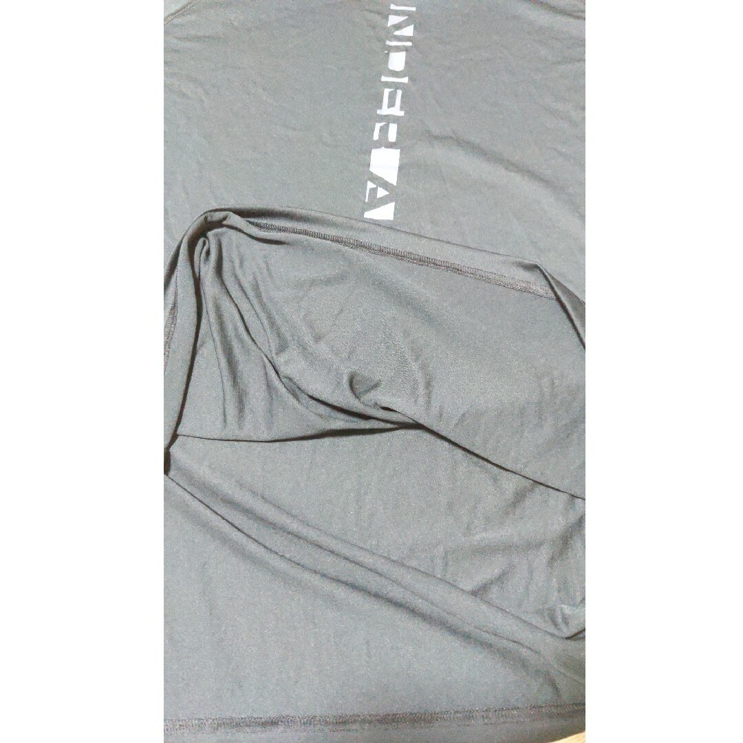 UNDER ARMOUR(アンダーアーマー)のけんじ様専用　アンダーアーマー　XL メンズのトップス(Tシャツ/カットソー(七分/長袖))の商品写真