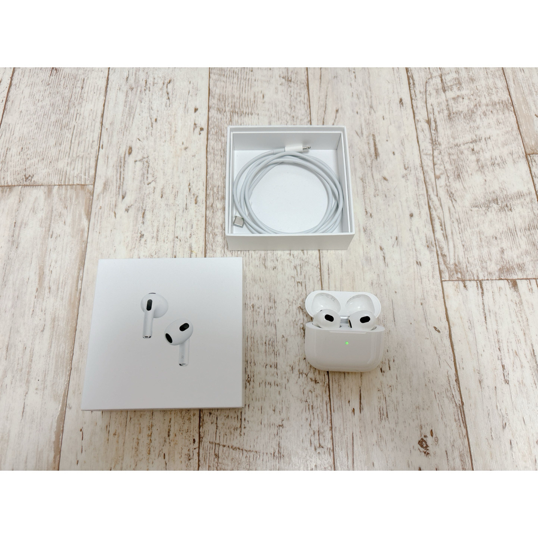 Apple - 【正規品】AirPods(第3世代)Lightning充電ケース付きの通販