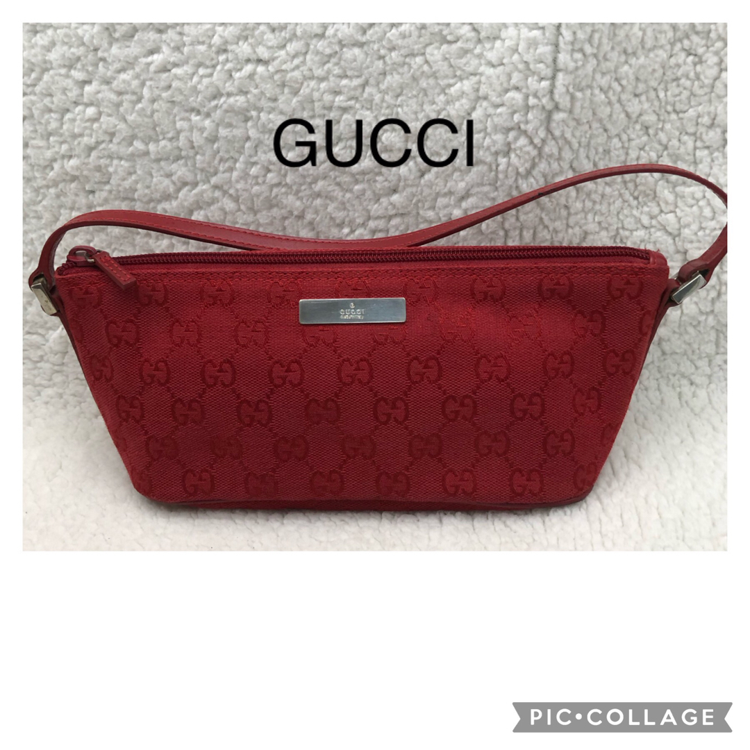 Gucci(グッチ)のGUCCI グッチ　GGキャンバス　アクセサリーポーチ レディースのファッション小物(ポーチ)の商品写真