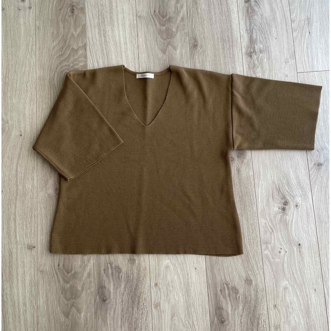 archives(アルシーヴ)のarchives 半袖 レディースのトップス(Tシャツ(半袖/袖なし))の商品写真