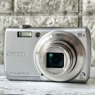 フジフイルム(富士フイルム)のジャンク品 FUJI FILM FinePix F100FD(コンパクトデジタルカメラ)