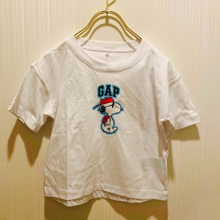 ギャップキッズ(GAP Kids)の新品　ギャップキッズ　スヌーピー　コットンTシャツ　白　Sサイズ120cm(Tシャツ/カットソー)