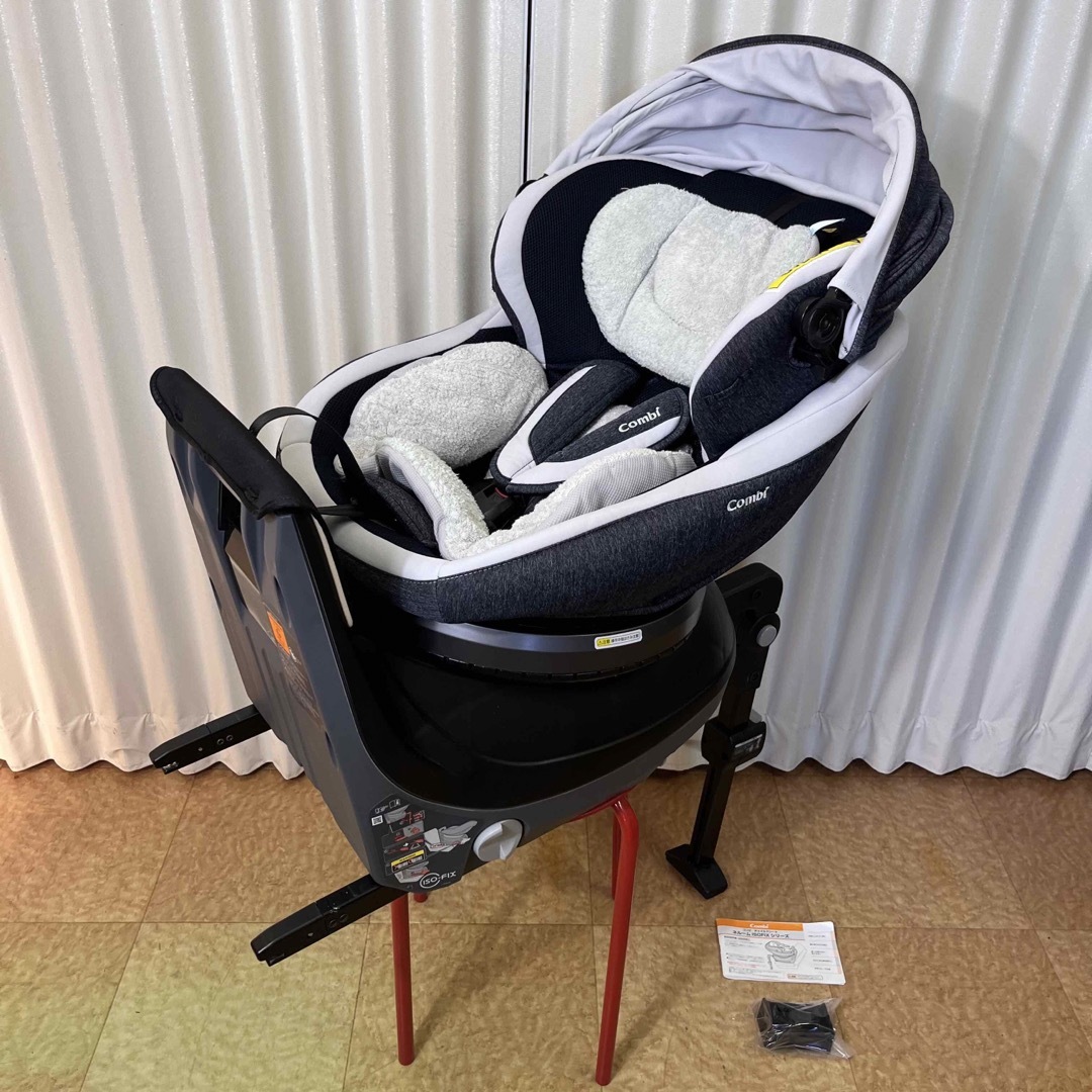 クリーニング済☆綺麗☆ コンビ 新生児OK クルムーヴ ISOFIX 1秒タオル-