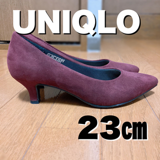 ユニクロ(UNIQLO)の最終値下げ　ユニクロ　赤　レッド　コンフィールタッチパンプス　23㎝　ヒール　靴(ハイヒール/パンプス)