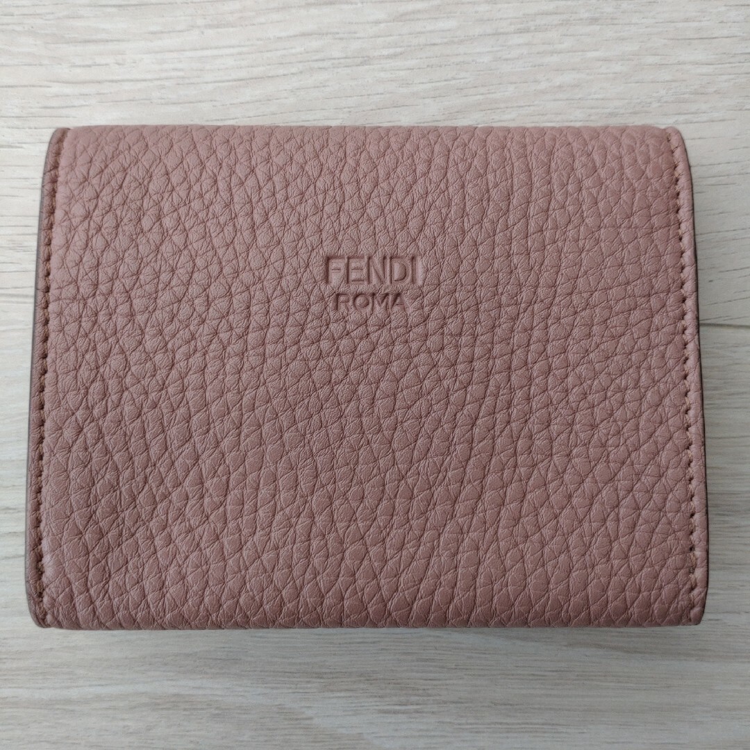 FENDI - FENDI✨ピーカブー 名刺入れ 美品✨の通販 by gororii____ta