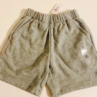 ギャップキッズ(GAP Kids)の新品未使用タグ付き　ギャップキッズ　グレーショートパンツ　XS 110cm(パンツ/スパッツ)