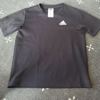 アディダス(adidas)のadidas　半袖Tシャツ(Tシャツ/カットソー)