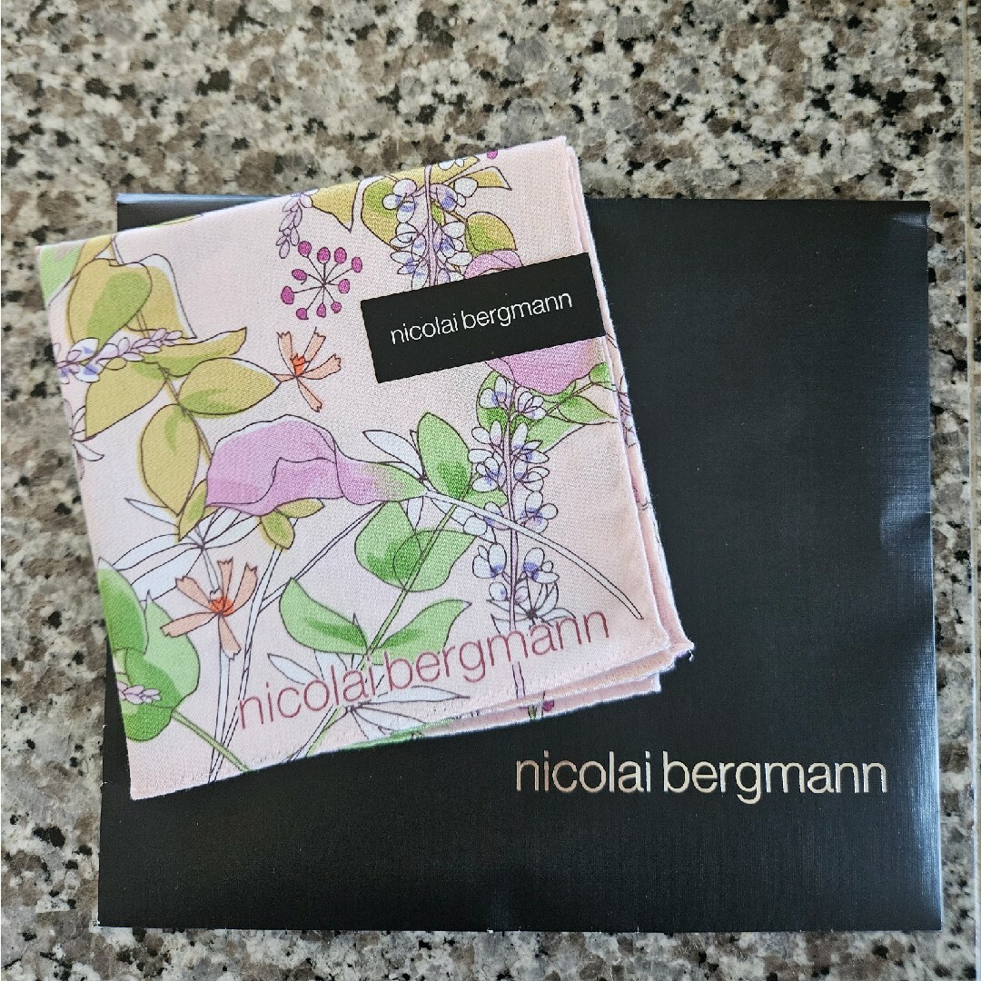 nicolai bergmann - nicolai bergmann ハンカチの通販 by ぽむ's shop