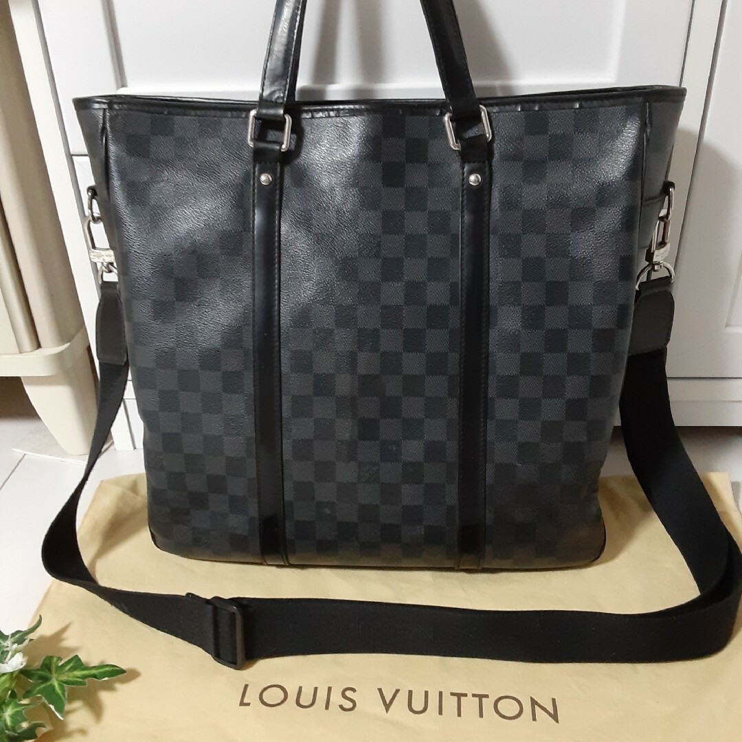 LOUIS VUITTON ダミエグラフィット タダオ-