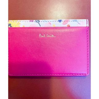 ポールスミス(Paul Smith)の【未使用級】ポールスミスパスケース　Paul Smith  ピンク花柄　定期入れ(名刺入れ/定期入れ)