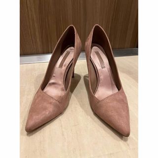 チャールズアンドキース(Charles and Keith)のCHARLES & KEITH <ほぼ新品> ピンクヒール 8㎝(ハイヒール/パンプス)