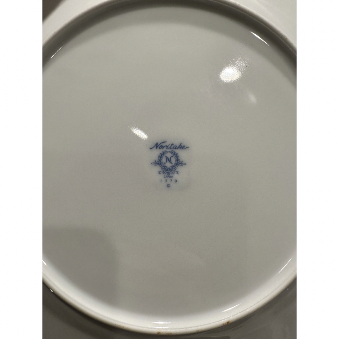 Noritake(ノリタケ)のNoritake fine porcelain dinner 3plateセット インテリア/住まい/日用品のキッチン/食器(食器)の商品写真