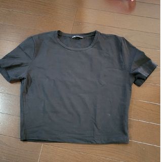 ザラ(ZARA)のZARA Tシャツ(Tシャツ(半袖/袖なし))