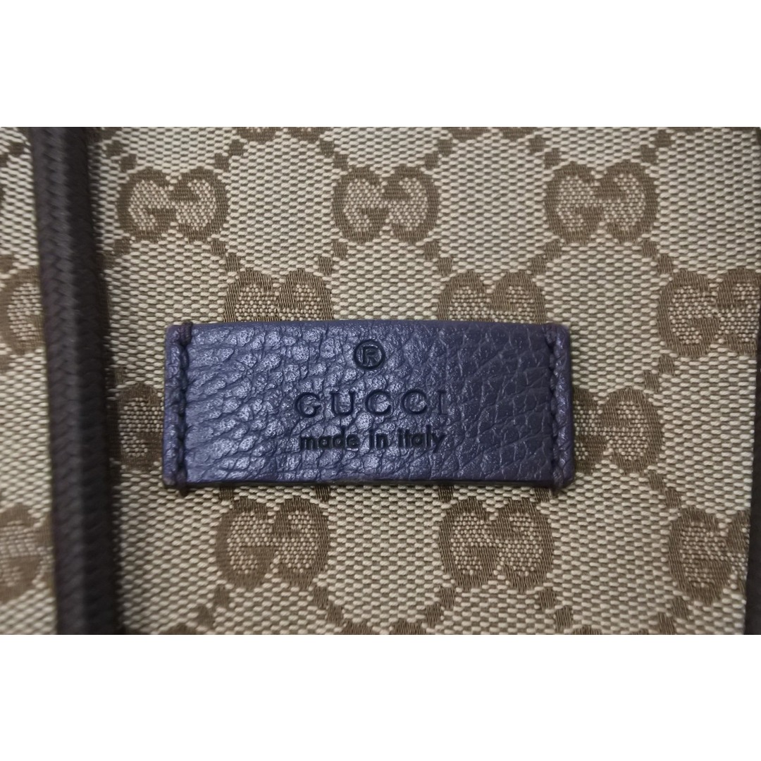 A4可 極美品 GUCCI キャンバス ショルダーバッグ 黒 GG柄 巾着-