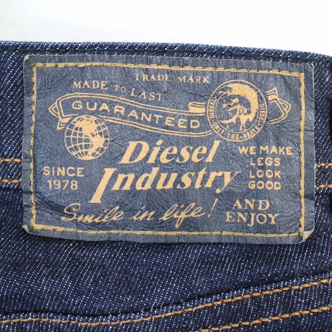 DIESEL - イタリア製 DIESEL ディーゼル デニムパンツ ボタンフライ