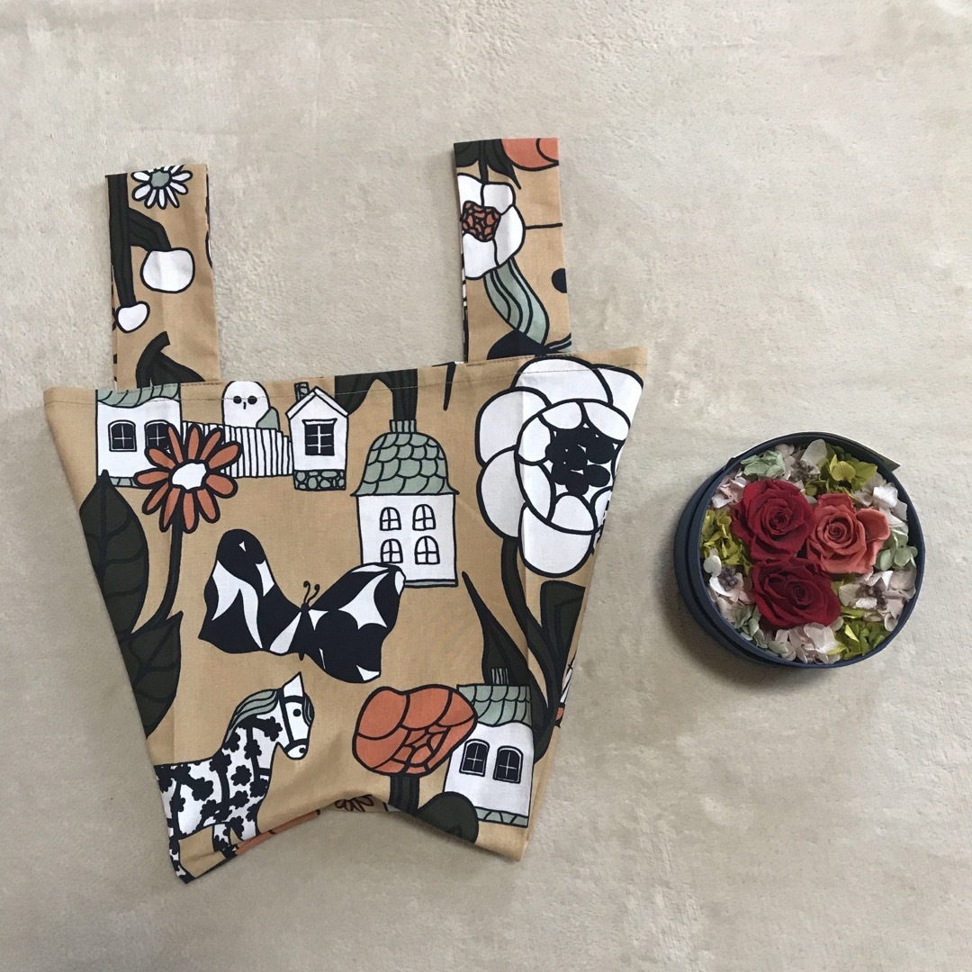 marimekko(マリメッコ)のマリメッコ  生地　ハンドメイド　マリキュラ　コンビニバッグ ハンドメイドのファッション小物(バッグ)の商品写真