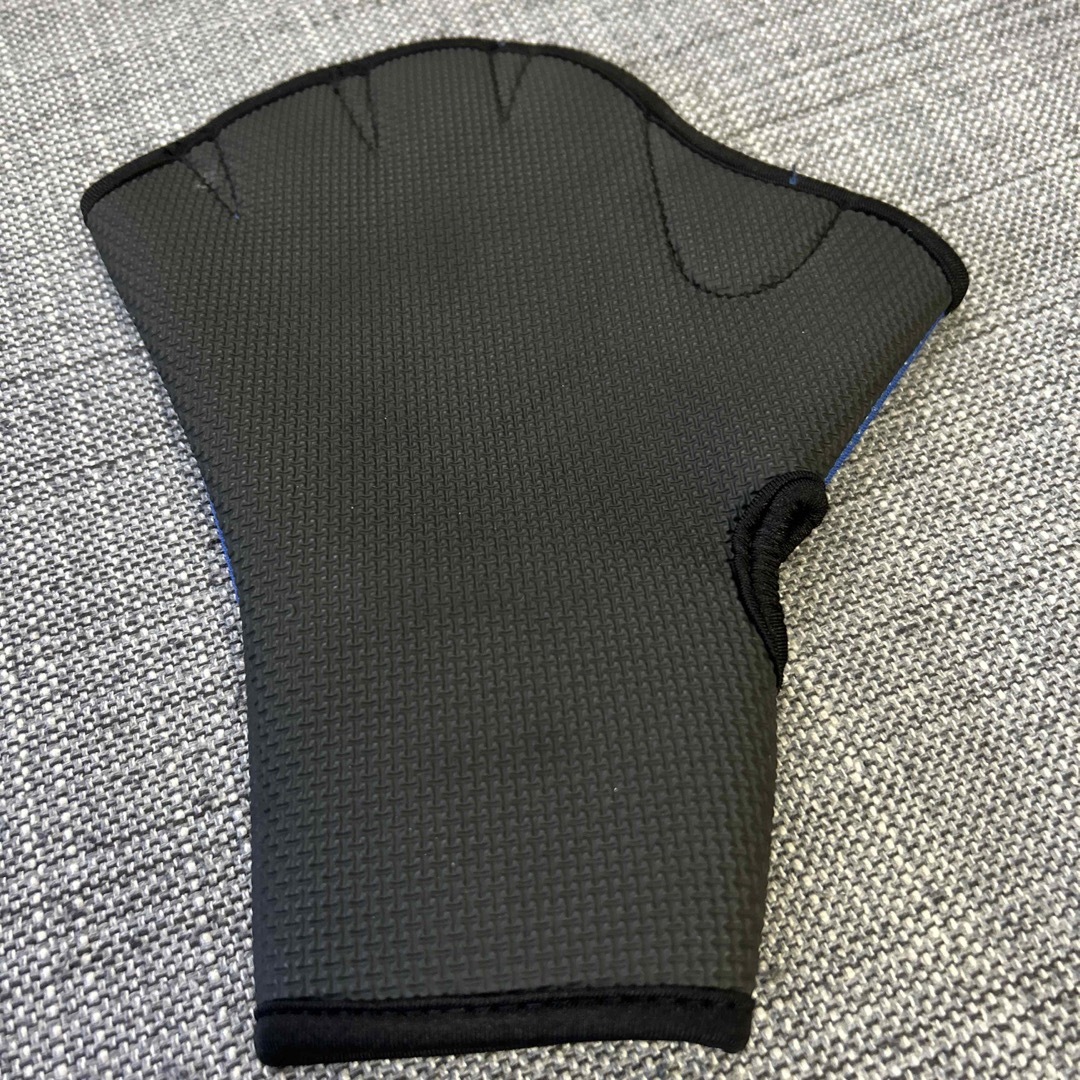 TYR(ティア)のTYR ELITE FITNESS GLOVES スポーツ/アウトドアのスポーツ/アウトドア その他(マリン/スイミング)の商品写真