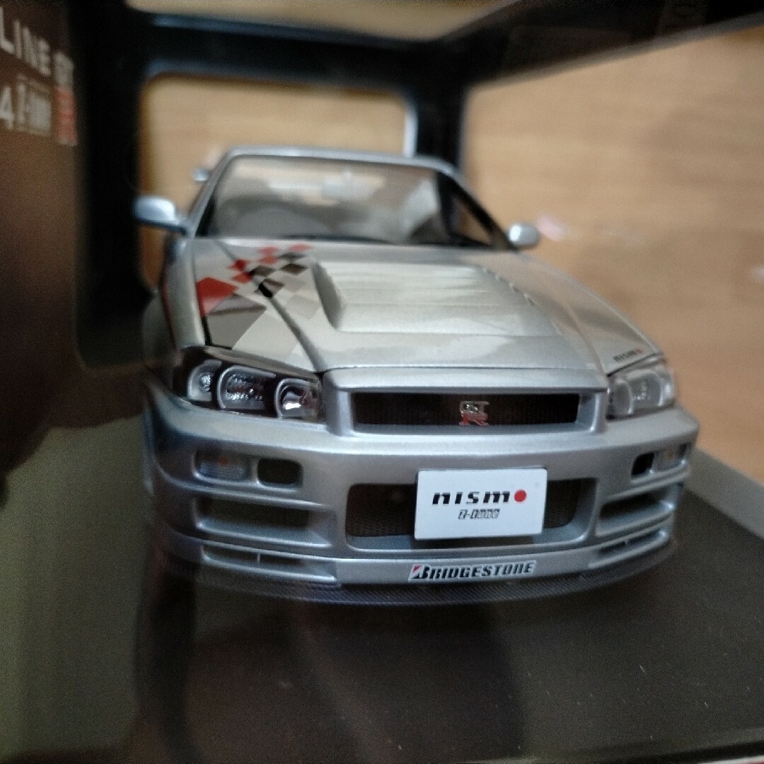 絶版 スカイライン 1/18 オートアート R34 GT-R Ｚ