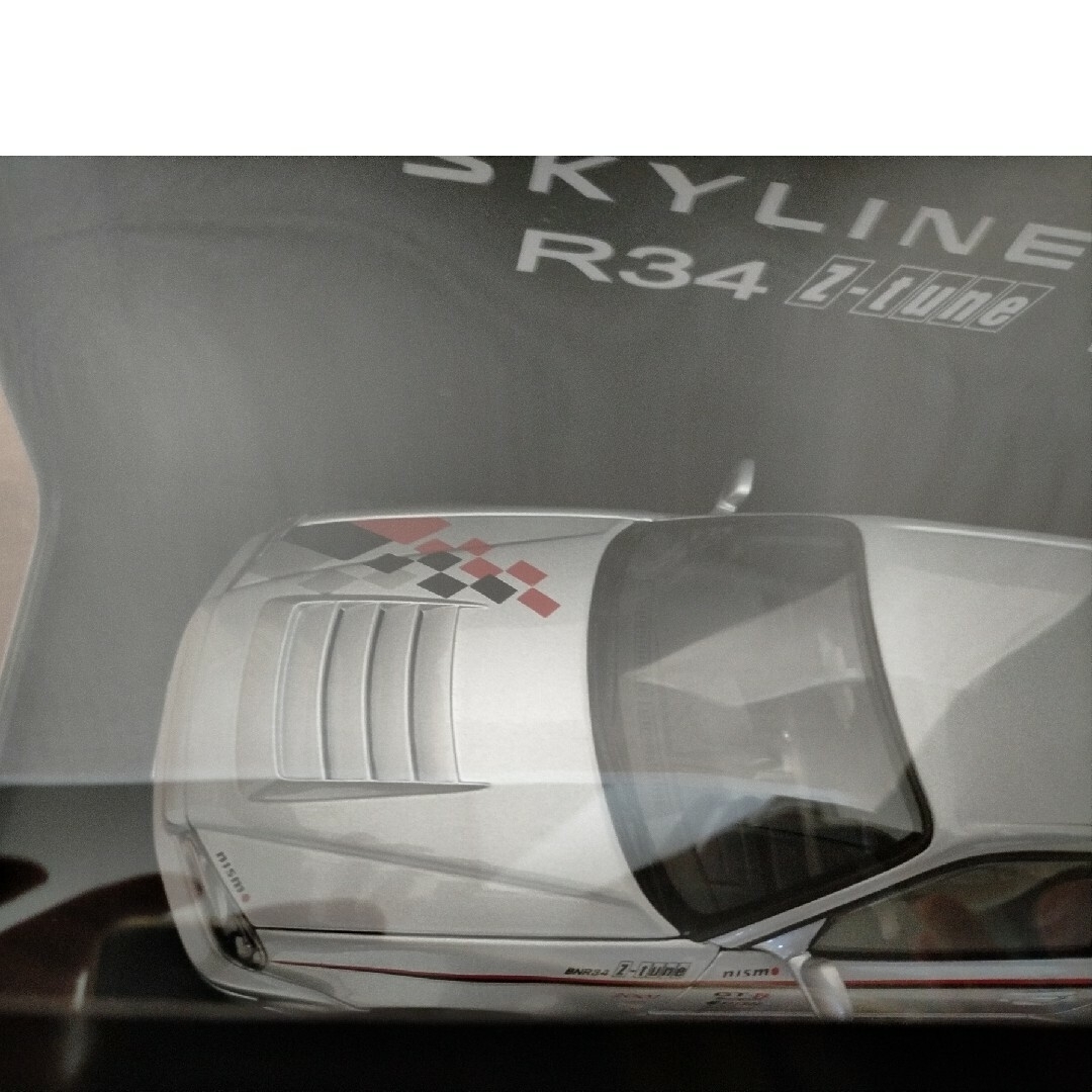 絶版　スカイライン　1/18　オートアート　R34 GT-R Ｚ tuneミニカー