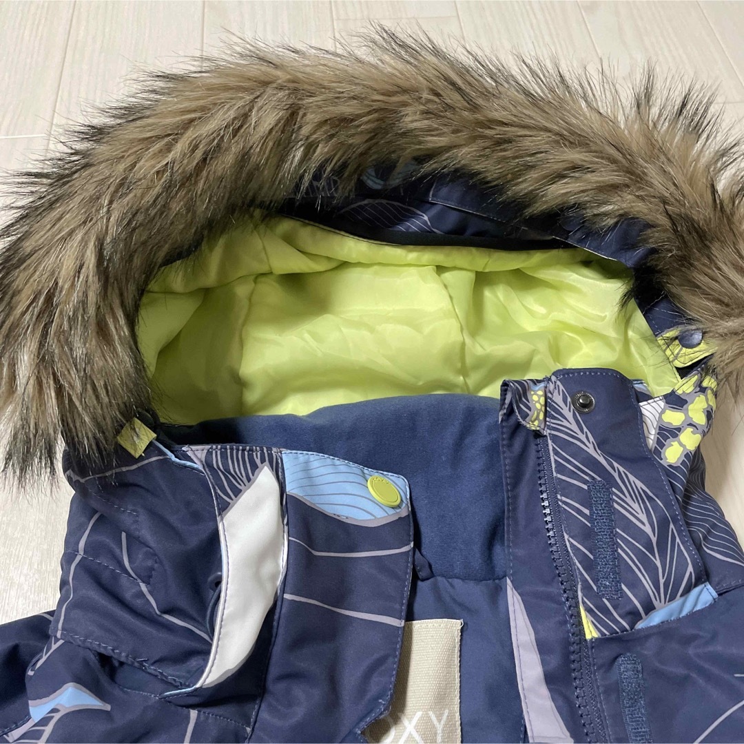 【最値下げしました】美品 Roxy スノージャケット