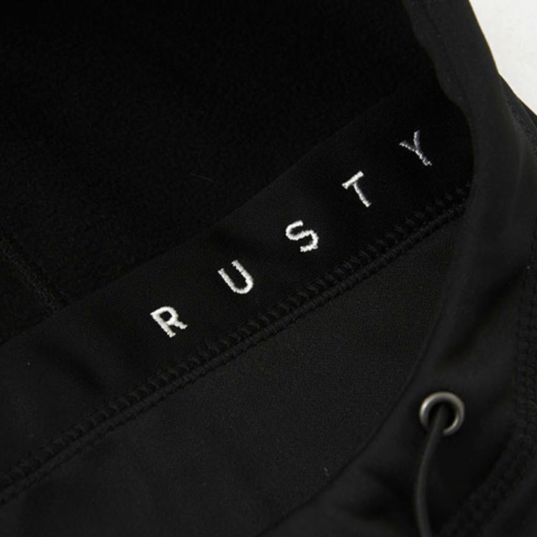 RUSTY(ラスティ)のRUSTY ラスティ　レディース　ブラック　ネックウォーマー フードウォーマー レディースのファッション小物(ネックウォーマー)の商品写真