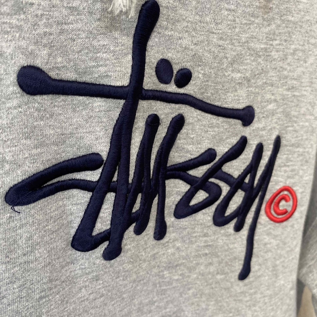 STUSSY/ステューシー　プルオーバーパーカー　スウェット　ゴツ刺繍ロゴ　M