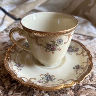 フランス製  希少品 Limoges ハンドペイント カップ＆ソーサー