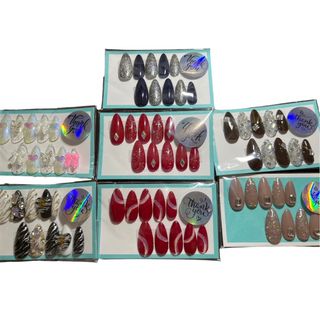 ネイルチップ💅現品まとめ売り コスメ/美容のネイル(つけ爪/ネイルチップ)の商品写真