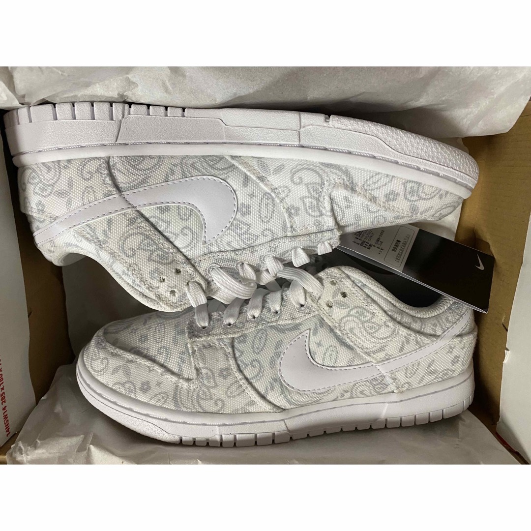 NIKE(ナイキ)のNIKE Dunk Paisley ナイキ ダンク ペイズリー レディースの靴/シューズ(スニーカー)の商品写真