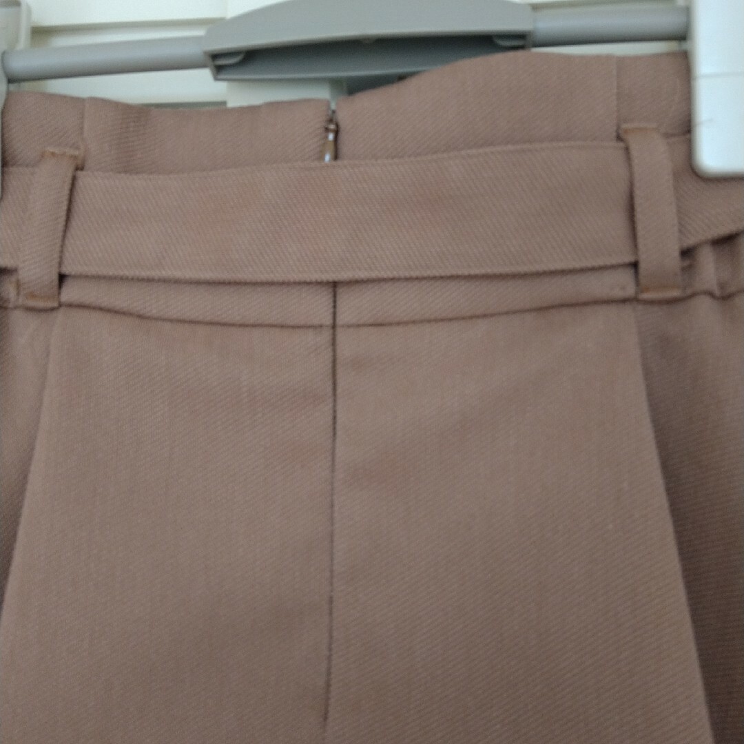 STUDIOUS(ステュディオス)のアシメプリーツスカート レディースのスカート(ひざ丈スカート)の商品写真