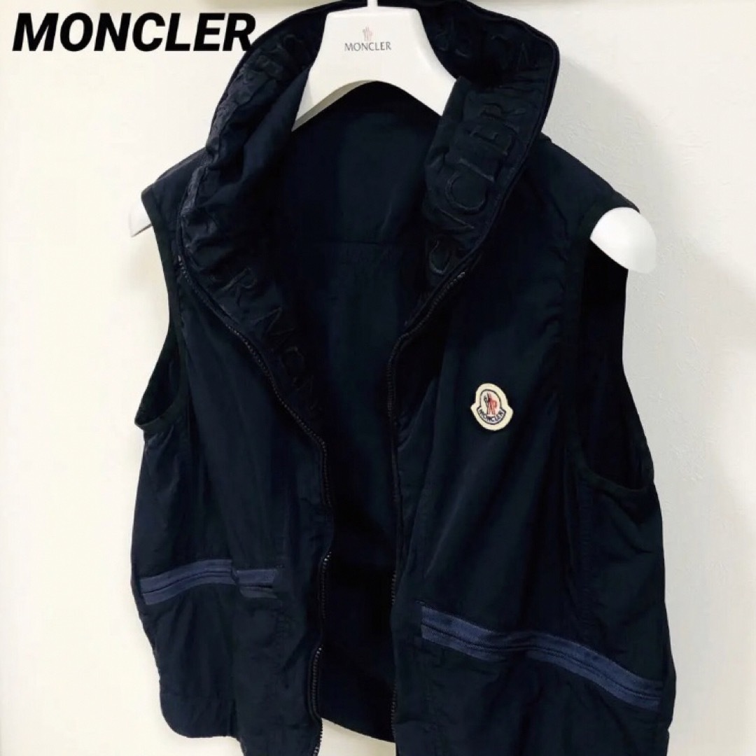 モンクレール MONCLER TOUQUES　トュッケス  ベスト　パーカー刺繍