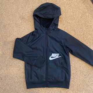 ナイキ(NIKE)のNIKE  ナイキ　ウインドブレーカー　サイズXS  120〜140ぐらい　黒(ジャケット/上着)