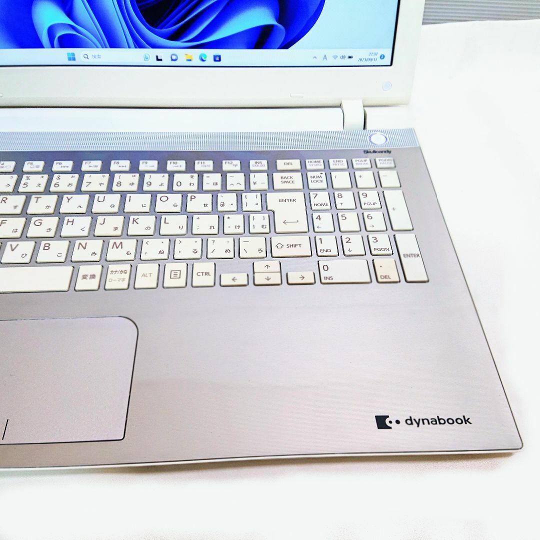 東芝(トウシバ)の美品！Dynabook T75/UG 第6世代 Core i7 [103] スマホ/家電/カメラのPC/タブレット(ノートPC)の商品写真