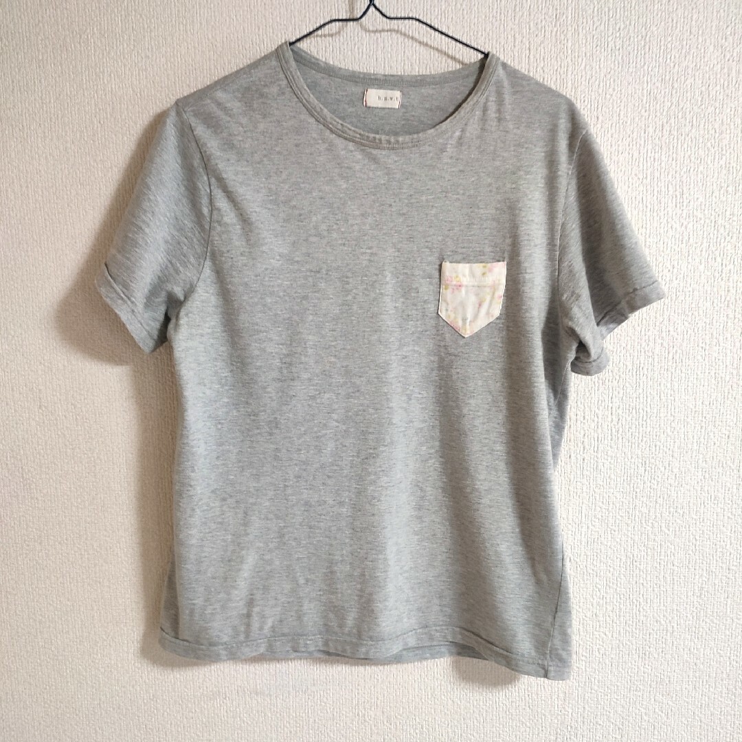 b.n.v.t Tシャツ カットソー グレー 花柄 レディースのトップス(Tシャツ(半袖/袖なし))の商品写真