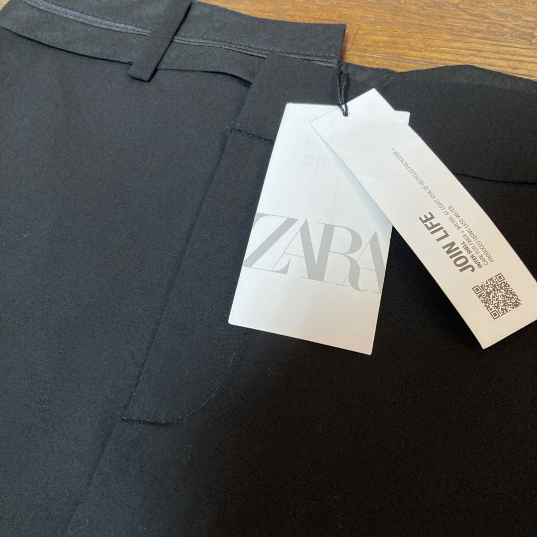 ZARA(ザラ)のタグ付新品未使用品　ZARA ウエストバンド　ダブルレイヤースカート レディースのスカート(ロングスカート)の商品写真