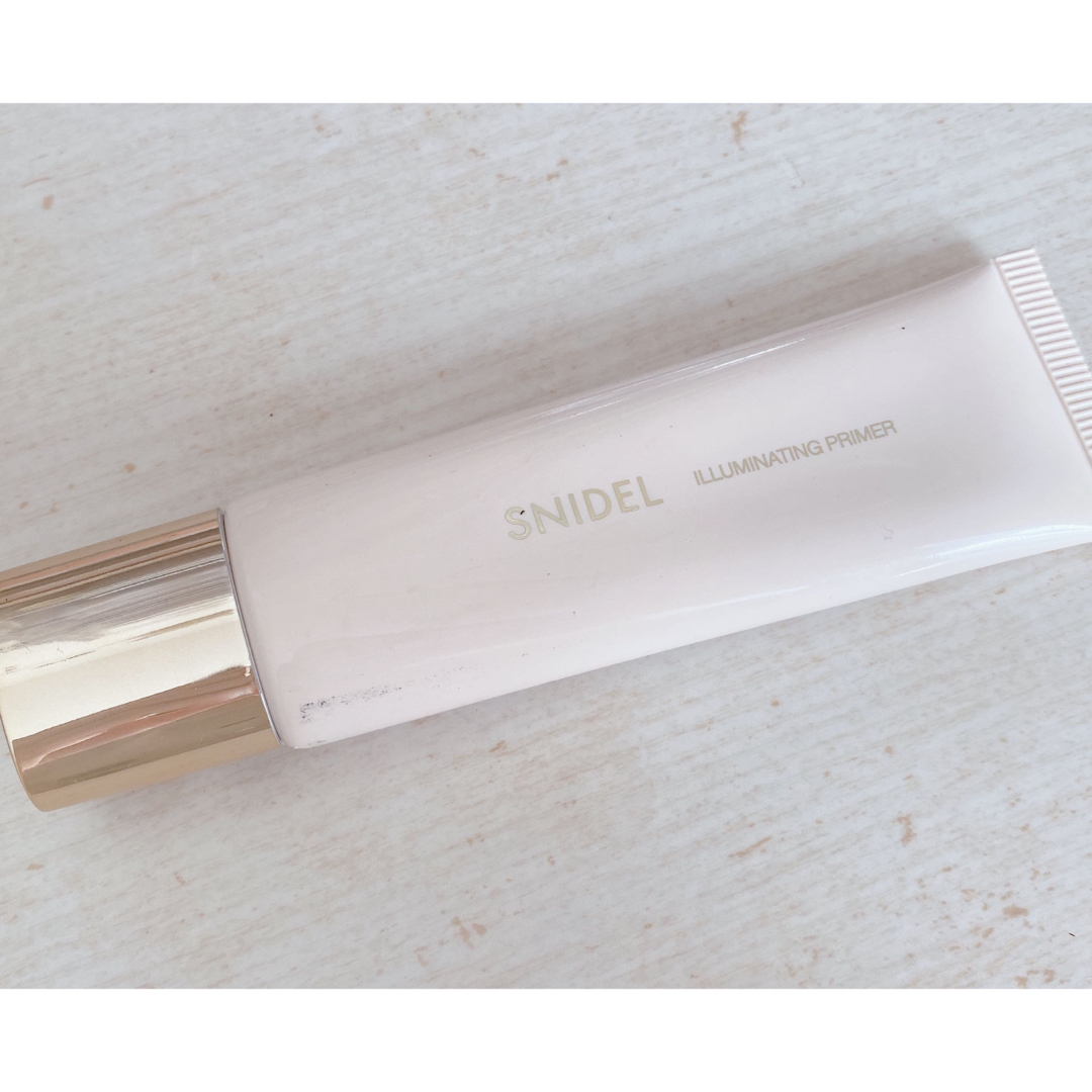 SNIDEL(スナイデル)のSNIDEL BEAUTY イルミネティングプライマー 01 コスメ/美容のベースメイク/化粧品(化粧下地)の商品写真