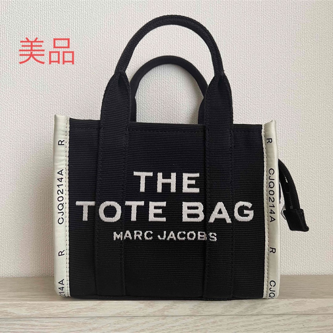 MARC JACOBS THE TOTE BAG