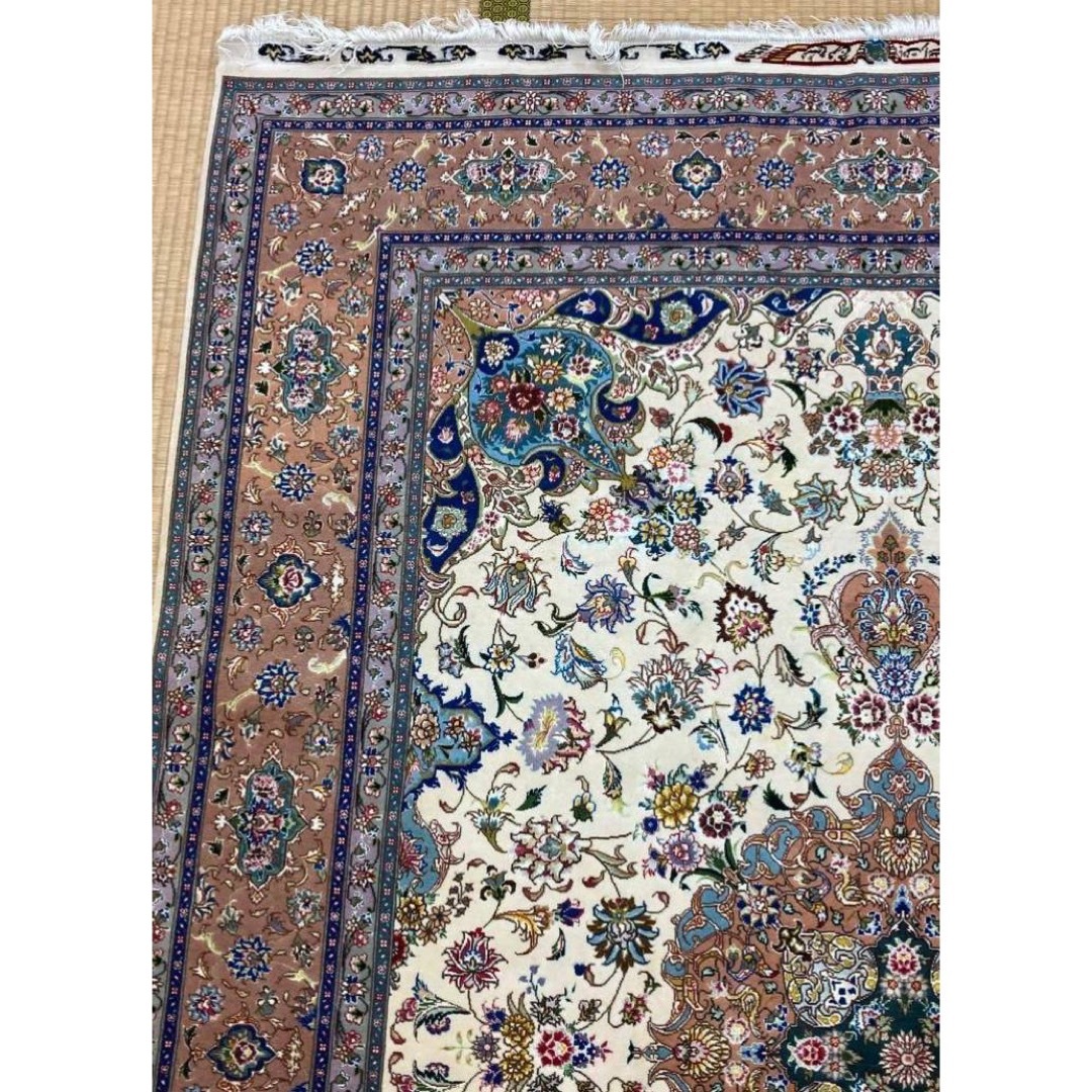 約81万ノット　美品　タブリーズ産　モハンドファラジ銘　シルクウールペルシャ絨毯