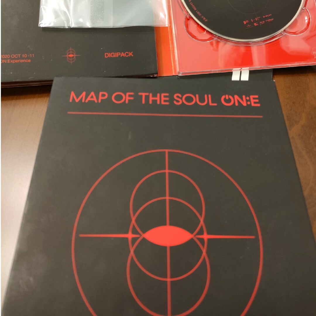 防弾少年団(BTS)(ボウダンショウネンダン)のBTS MAP OF THE SOUL ONE マップオブザソウル　DVD エンタメ/ホビーのDVD/ブルーレイ(ミュージック)の商品写真