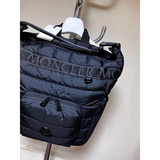 月曜特別価格　Moncler ダウンバックパック