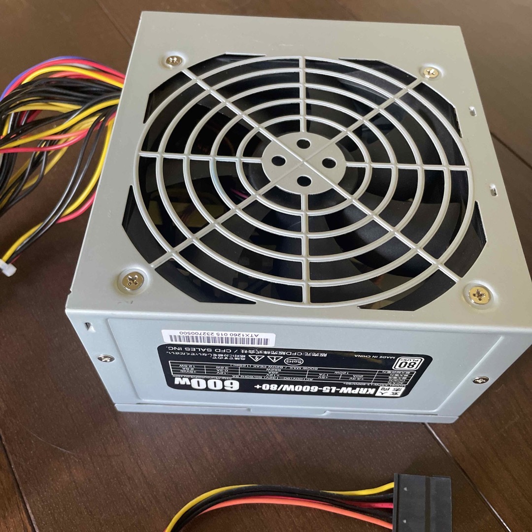 【ほぼ新品】玄人志向 電源 600W KRPW-L5-600W/80+ 1