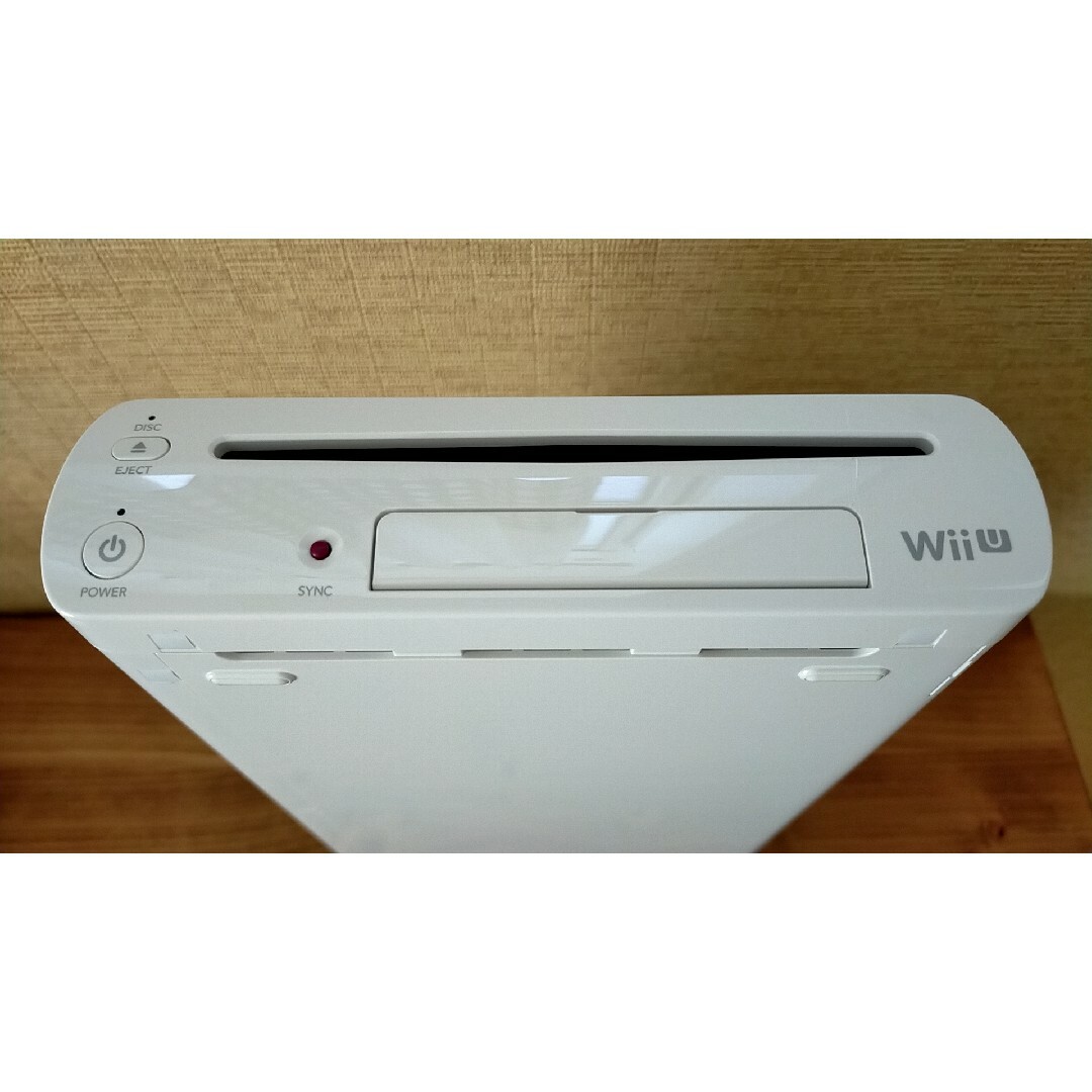 Wii U(ウィーユー)の【即日発送可】Wii Uプレミアムセット＋ゲームソフト エンタメ/ホビーのゲームソフト/ゲーム機本体(家庭用ゲーム機本体)の商品写真