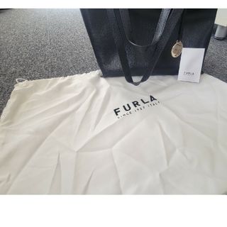 フルラ(Furla)の美品 FURLA フルラ サリー トートバッグ 黒(トートバッグ)