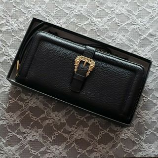 ヴェルサーチ(VERSACE)の【最安値】ヴェルサーチジーンズクチュール  ゴールドバックル　長財布(財布)