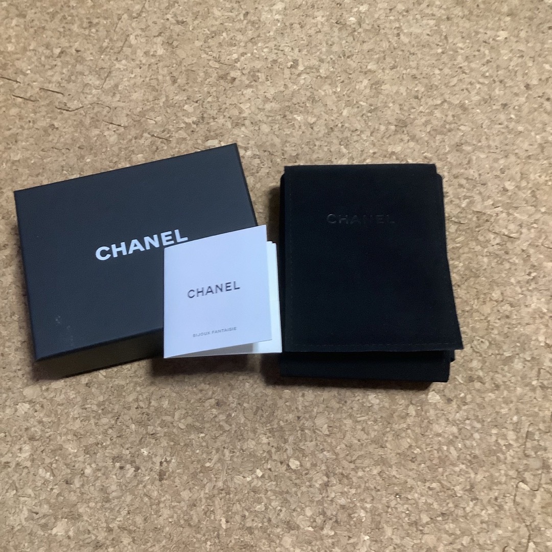 CHANEL - CHANEL ココマーク ロングネックレス ゴールド 付属品 CHANEL - CHANEL ココマーク ロングネックレス ゴールド 付属品