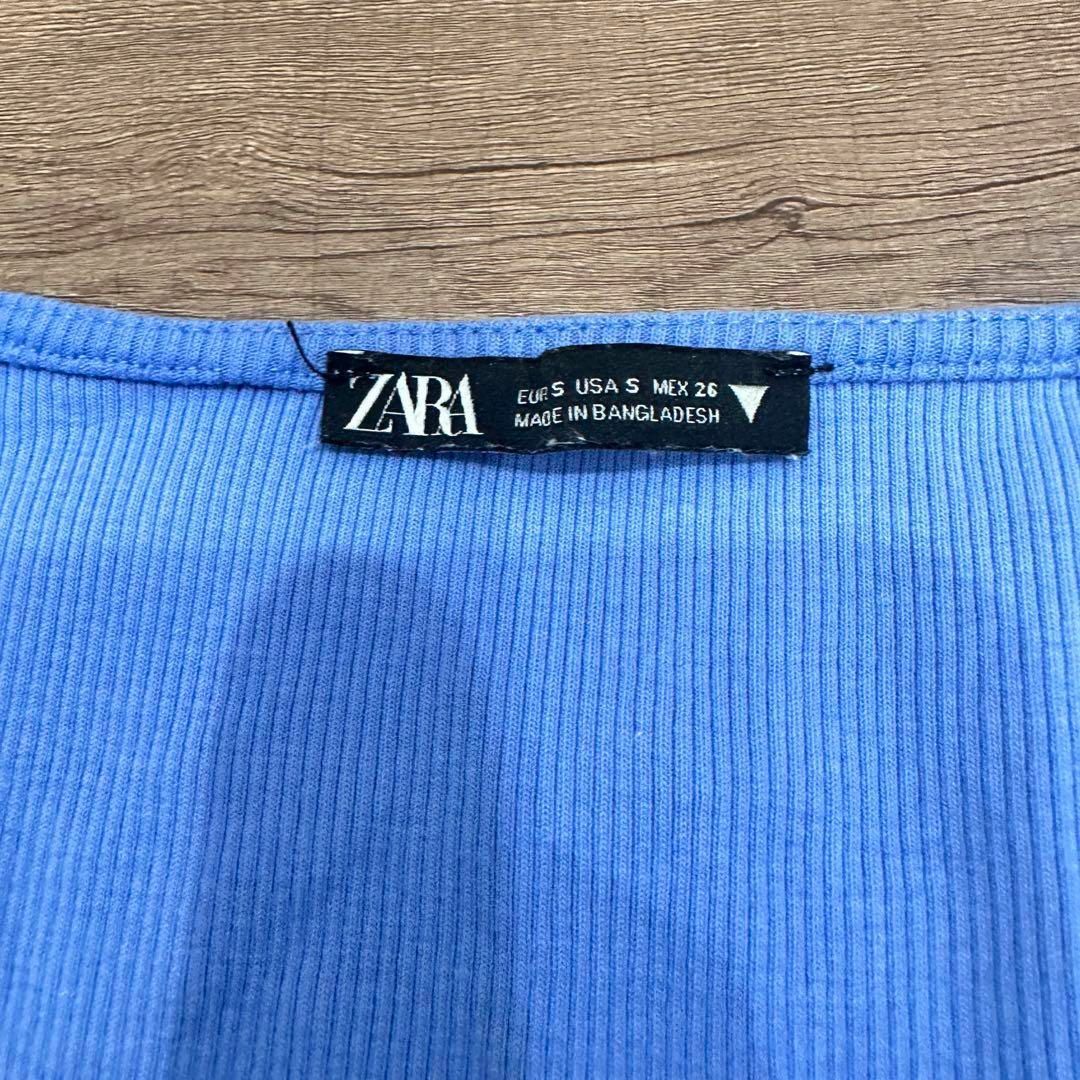 ZARA(ザラ)のZARA ザラ　ショート丈　トップス　ブルー　Sサイズ　ザラトップス　半袖 レディースのトップス(Tシャツ(半袖/袖なし))の商品写真