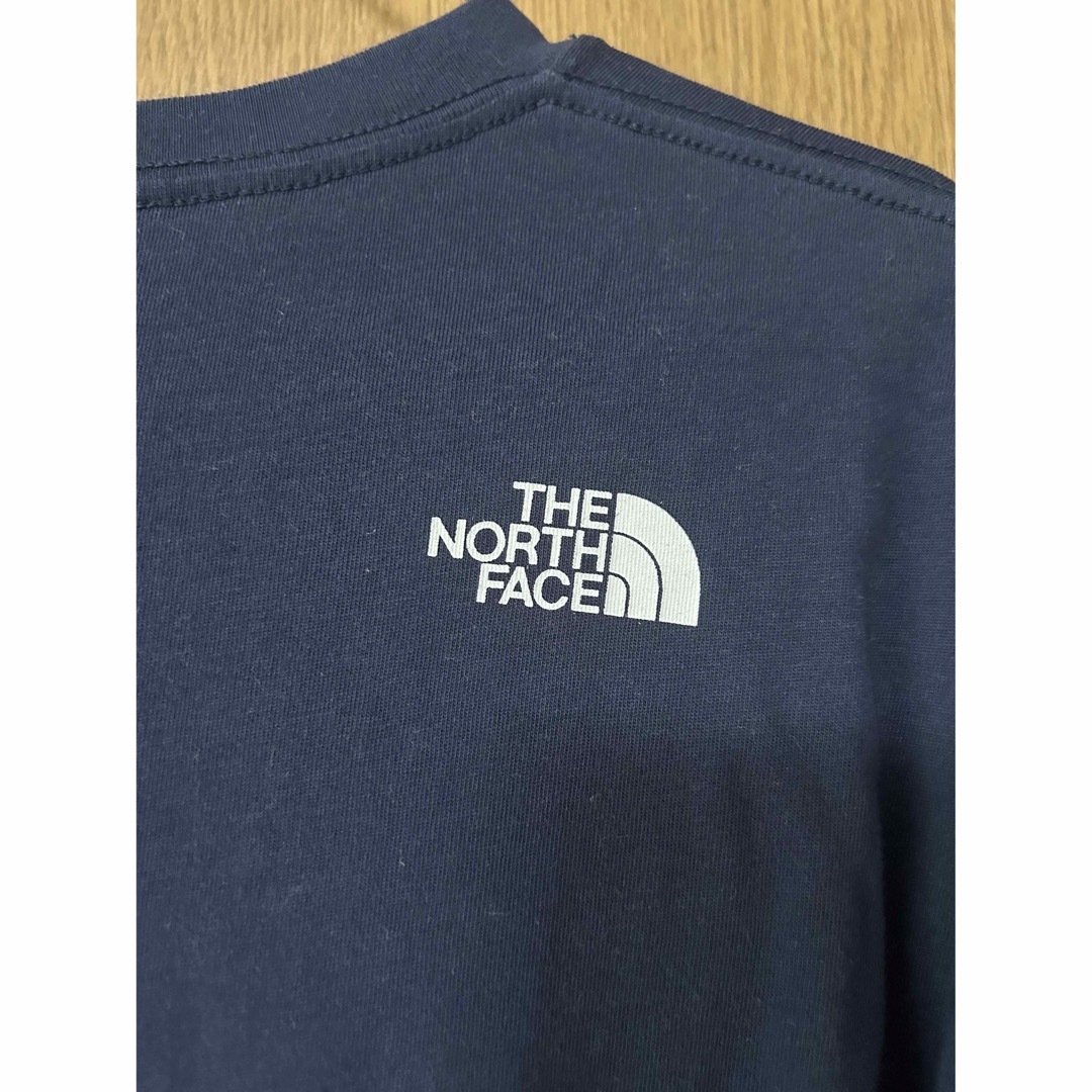 THE NORTH FACE(ザノースフェイス)のノースフェイス Tシャツ　紺色　L 最終値下げ中 メンズのトップス(Tシャツ/カットソー(半袖/袖なし))の商品写真