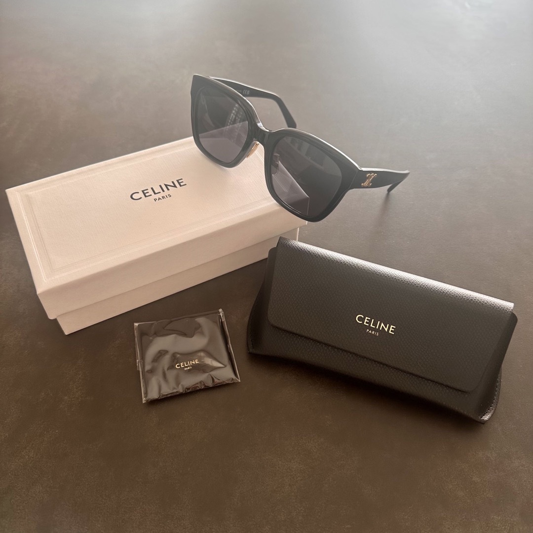 celine(セリーヌ)の【正規品・未使用ケース箱付き】【CELINE/セリーヌ】トリオンフ09サングラス レディースのファッション小物(サングラス/メガネ)の商品写真