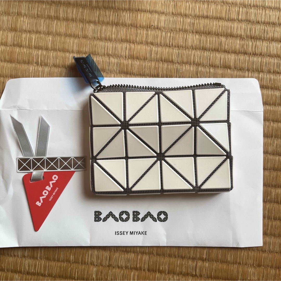 BaoBaoIsseyMiyake(バオバオイッセイミヤケ)のbaobao 新品　小物ケース レディースのファッション小物(ポーチ)の商品写真